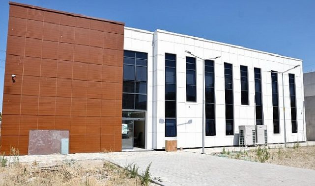Menemen’in yesyeni gençlik merkezi için geri sayım başladı