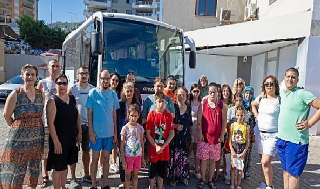 Narlıdere Belediyesi, Özel İhtiyaçlı Bireyleri Denizle Buluşturdu
