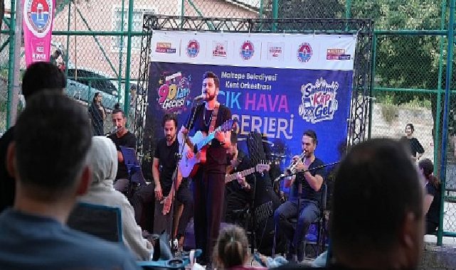 Parklarda konser coşkusu devam ediyor