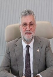 Prof. Dr. Ersoy Kocabıçak: “Beyin sıhhatini korumak, hastalıkları tedavi etmek kadar önemlidir”
