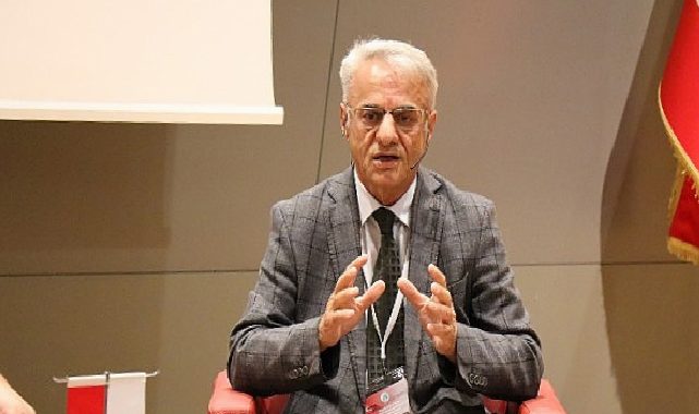 Prof. Dr. Nevzat Tarhan: “15 Temmuz milletimiz için tarihi bir imtihandı!”