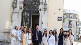 Rektör Prof. Dr. Rasim Akpınar’dan Kazakistanlı Öğrencilere Kemeraltı’nda “Kültür Rehberliği”