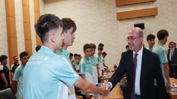 Selçuklu’nun Şampiyon Atletleri Lider Pekyatırmacı ile Buluştu