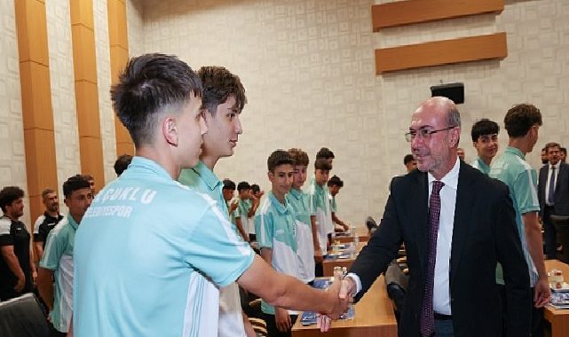 Selçuklu’nun Şampiyon Atletleri Lider Pekyatırmacı ile Buluştu