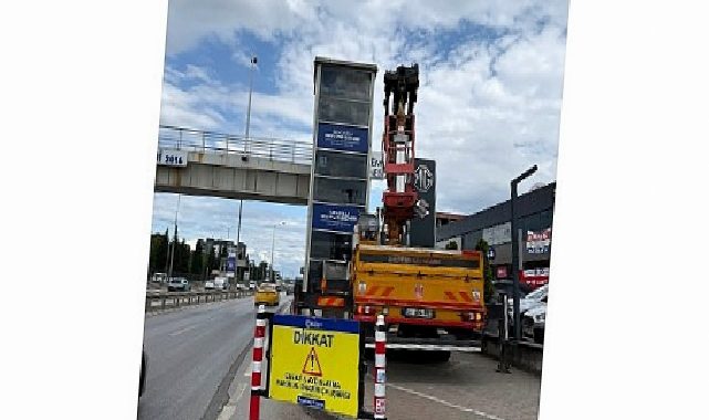 Üst geçitler yeni aydınlatma sistemiyle daha inançlı