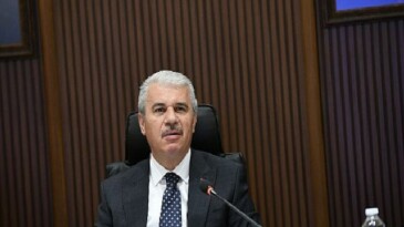 Vali Akın ve Lider Altay Şampiyonlarla Buluştu