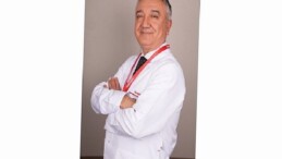 Yaz Sıcaklarında Yetersiz Su Tüketimi Böbreklerinizi Yıpratmasın