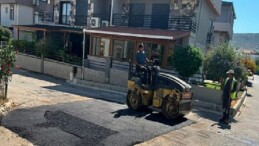 Yenifoça Değirmendere Caddesi’nde Asfalt Çalışmaları Tüm Süratiyle Sürüyor