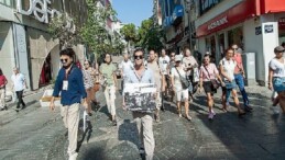 ‘Atatürk’ün Adımlarıyla Karşıyaka’ rotasında tipler başladı
