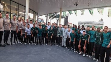 Büyükakın’dan Kocaelispor’a büyük moral