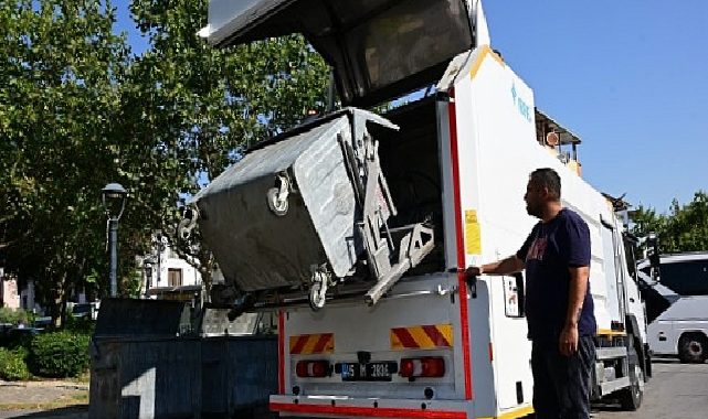 Büyükşehir’den Çöp Konteynerlerinde Paklık ve İlaçlama Seferberliği