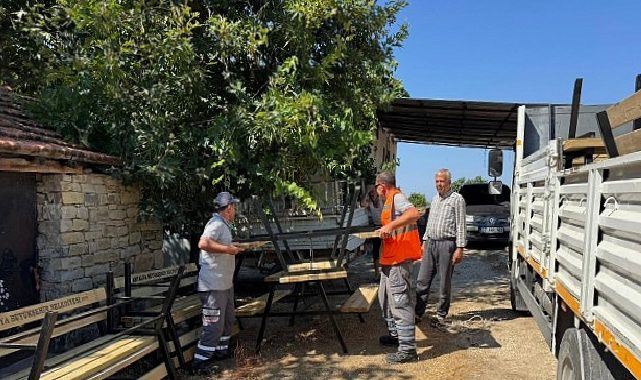 Büyükşehir’den Manavgat’a bank ve piknik masası dayanağı