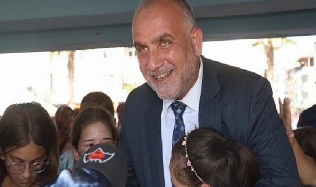 Canik’te 2 Bin 500 Çocuk Armağanlarla Buluşuyor