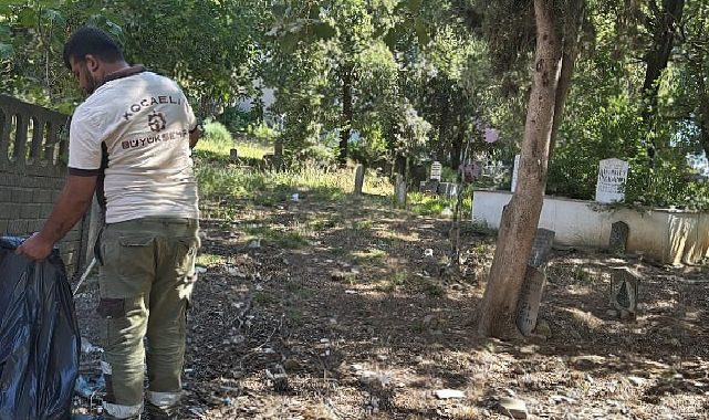 Derince’de mezarlıklara titiz bakım