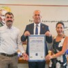 Gaziemir Belediyesi’nin çevreci çalışmalarına Sıfır Atık Evrakı
