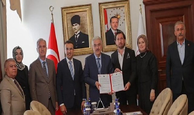 İnegöl’e 2 Yeni Aile Sıhhati Merkezi Üretimi İçin İmzalar Atıldı