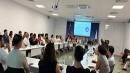 İzmir’in çatılarında güneş seferberliği
