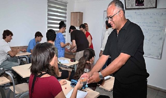 Kemer’de eğitime tatlı dokunuş
