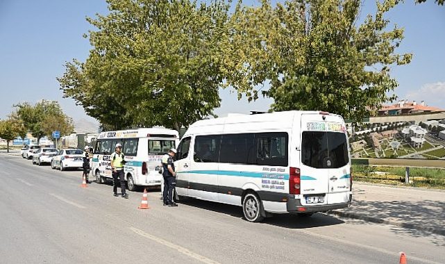 Konya Büyükşehir Zabıtası Toplu Taşıma Kontrollerini Sürdürüyor