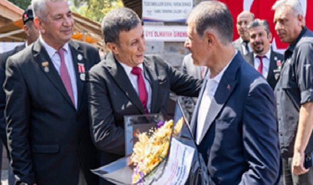 Lider Tugay, şehit aileleri ve gazilerle buluştu