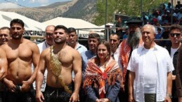 Lider Vekili Özdemir Alanya Gökbel güreşlerine katıldı