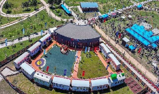 Lokomotif’te 30 bin çocukla büyük buluşma