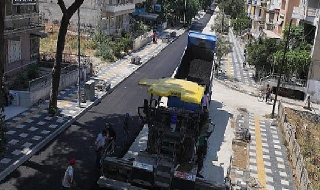 Manisa Büyükşehir Belediyesi, Salihli’de 4 Caddeyi Sıcak Asfaltla Yeniliyor