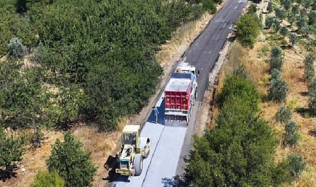 Manisa Büyükşehir’den Gördes İlçesine 14 Kilometrelik Asfalt Çalışması