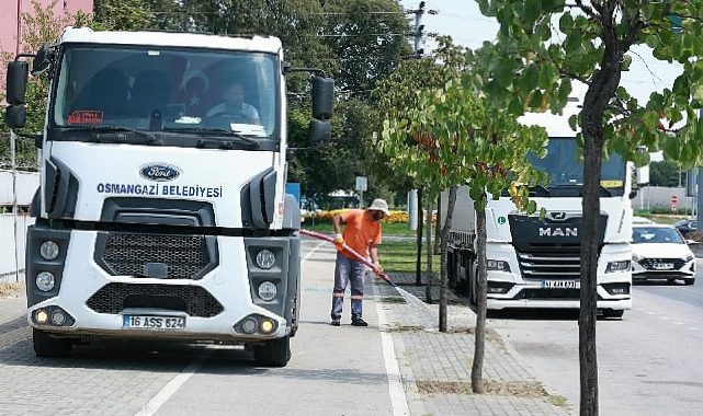 Osmangazi Belediyesi’nden Sıcak Havalarda Yeşil Alanlara Can Suyu 