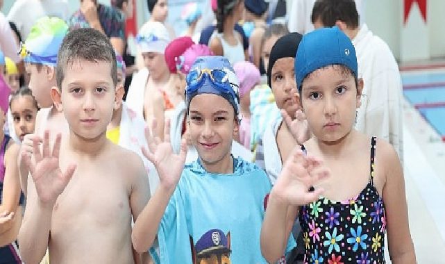 Osmangazi’de Geleceğin Yüzücüleri Sertifikalarını Aldı