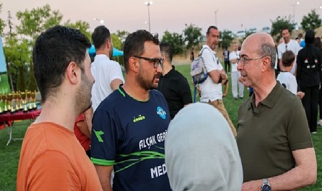 Selçuklu Belediyesi Tarafından Düzenlenen Çim Voleybolu Turnuvası Sona Erdi