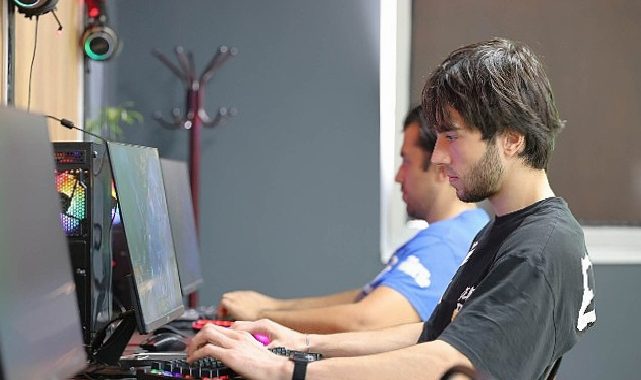 TEKNOMER’de Zafer Bayramı’na Özel Espor Turnuvası Heyecanı