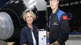Türkiye’nin ikinci astronotu Tuva Cihangir Atasever, Uzay Kampı Türkiye’de gençlerle buluştu