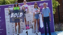 Ayvalık’ta yarı maratonun şampiyonları mükafatlarını aldı