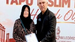 Bergama’da Hak Sahipleri Tapularına Kavuştu