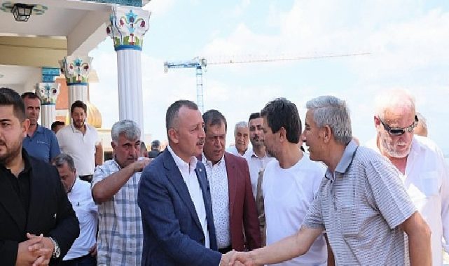 Büyükakın, Karamürsel’de hem gönüllere dokundu, hem de çalışmaları inceledi