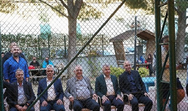 Edremit Belediyesi Cumhuriyet Kupası Halı Saha Turnuvası başladı