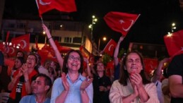 Filenin Sultanları’nın Avrupa Şampiyonluğu Maltepe’de Dev Ekranda Kutlandı
