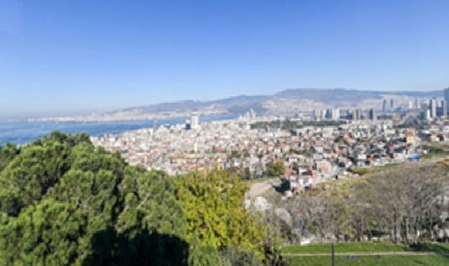 İzmir’in dijital rehberi yenilendi