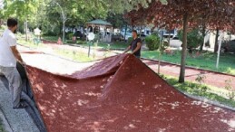 Keçiören’in Parklarında Yürüyüş Yolları Yenileniyor