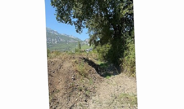 Kemer’de dere ve kanallarda paklık çalışması