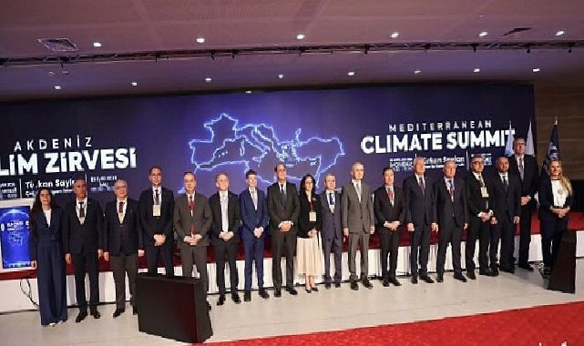 Lâl Denizli, Akdeniz İklim Tepesi’nde Çeşme’nin iklim siyasetlerini anlattı