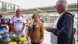 Lider Hatice Gençay, Zeytin Pazarı’nın Birinci Gününde Üreticilerle Buluştu