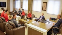 Lider Pekyatırmacı, Selçuklu Belediyespor Kulübü’nün Derece Yapan Atletlerini Ağırladı