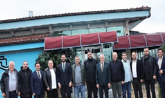 Lider Şadi Özdemir Bursaspor tribün önderleriyle bir araya geldi