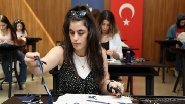 Moda Akademisi’nde hayal gücü kumaşla buluşuyor