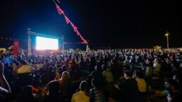 Şampiyonluk dev ekranlarda kutlandı