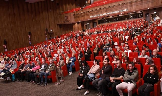 Aydemir, insanın mana arayışını “ünsiyet” kavramıyla anlattı; “Hepimiz ünsiyet gereksinimi içerisindeyiz”
