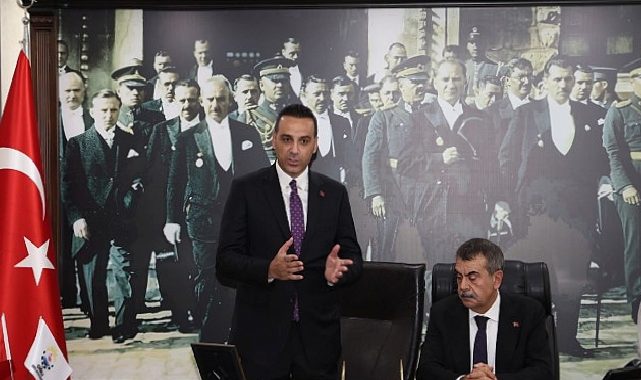 Bakan Tekin’den Çiğli’ye ziyaret