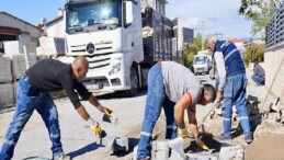 Burhaniye’de Yol Üretim ve Bakım Çalışmaları Sürüyor